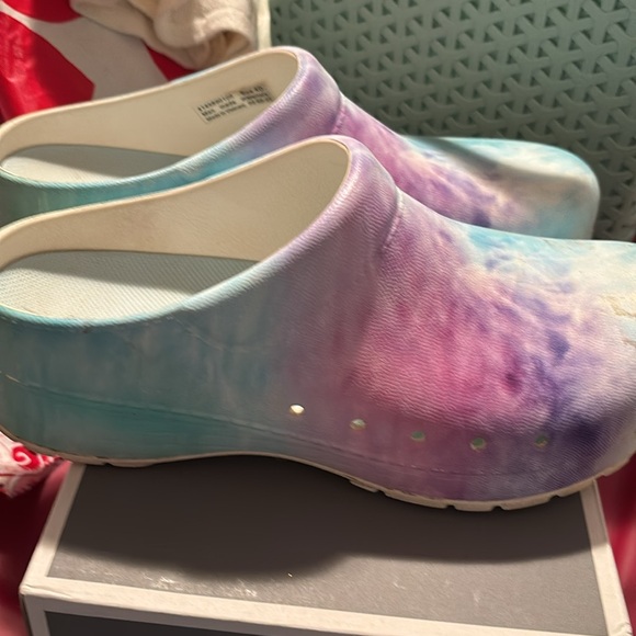 Size 40 Dansko tested rubber clogs mostly new worn a couple of times - Picture 2 of 7